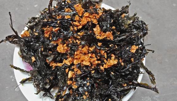 Hình ảnh rong biển cháy tỏi