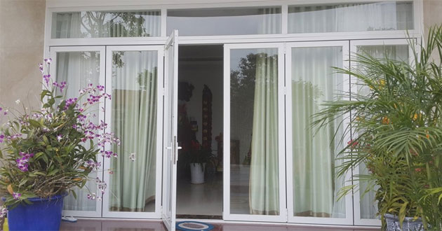 Mẫu cửa nhôm kính cho cửa chính Mẫu cửa nhôm kính cho cửa chính