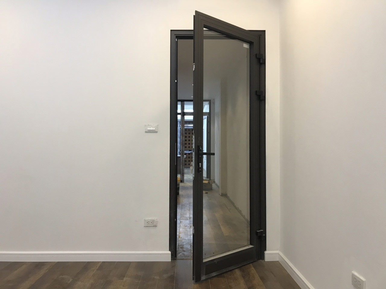 Mẫu cửa nhôm Xingfa 1 cánh 3 Mẫu cửa nhôm Xingfa 1 cánh 3