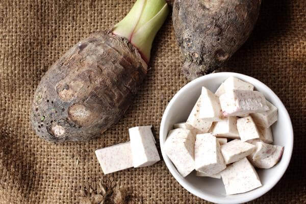 Cách làm mứt khoai môn sấy khô