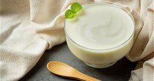 1 Hộp sữa chua không đường, ít đường, có đường bao nhiêu calo?