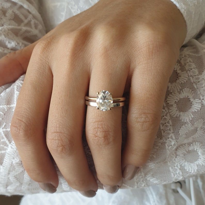 Mẫu nhẫn cầu hôn đẹp, đơn giản