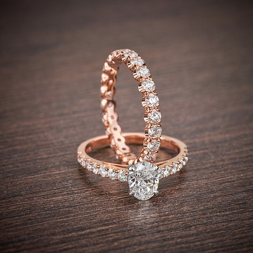 Nhẫn đính hôn cặp