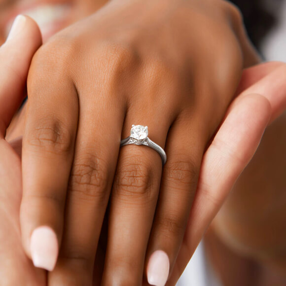 Mẫu nhẫn cầu hôn đẹp, đơn giản