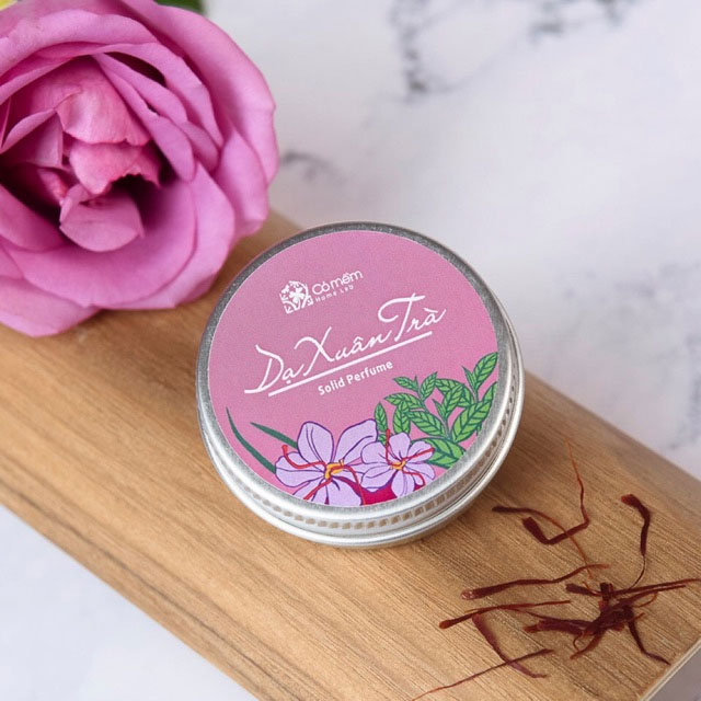 Nước hoa khô dạ xuân trà Nước hoa khô dạ xuân trà