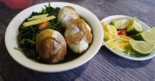 2 Cách làm trứng vịt lộn ngải cứu hầm thơm ngon, bổ dưỡng tại nhà