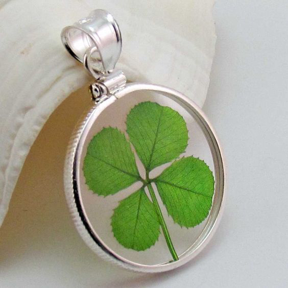 Avatar cỏ 4 lá đẹp 7 Avatar cỏ 4 lá đẹp 7