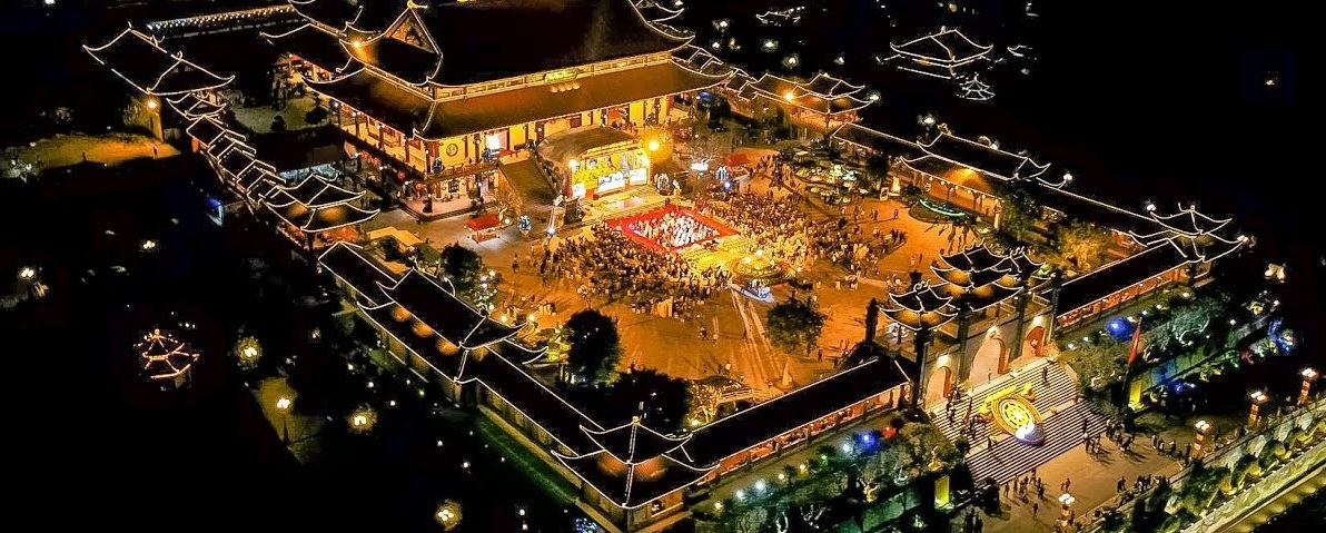 Những hình ảnh chùa Ba Vàng đẹp nhất