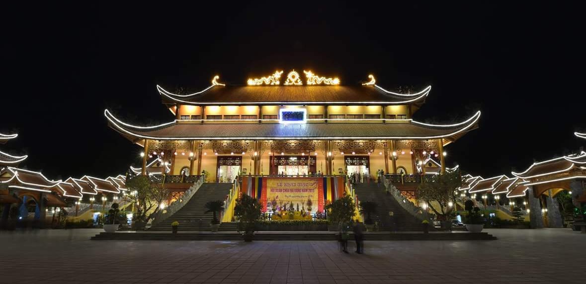 Những hình ảnh chùa Ba Vàng đẹp nhất