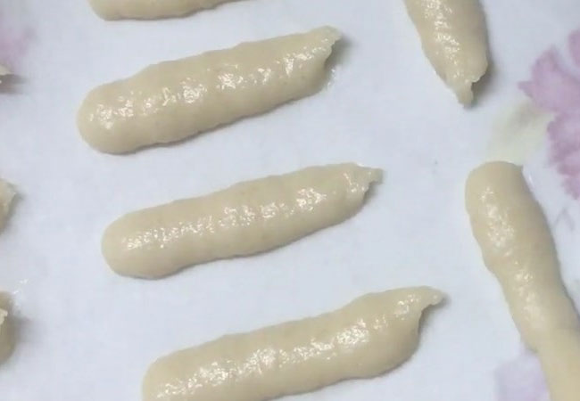 Tạo hình bánh lưỡi mèo Tạo hình bánh lưỡi mèo