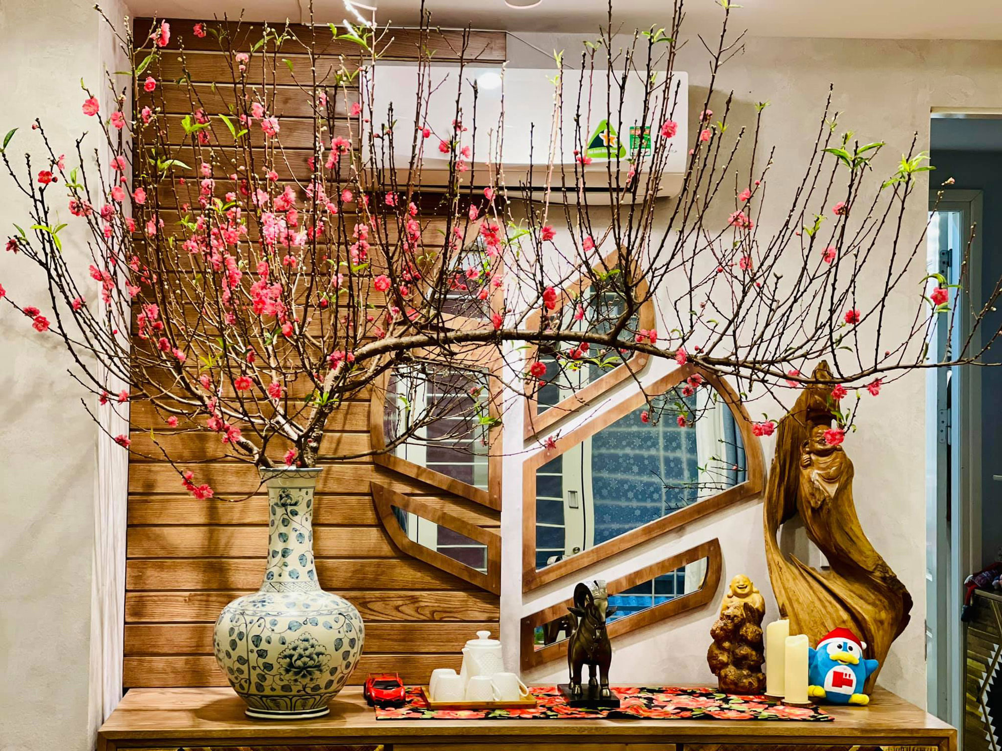 Cách cắm cành đào Cách cắm cành đào