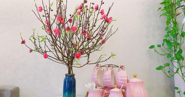 Cách cắm cành đào Cách cắm cành đào