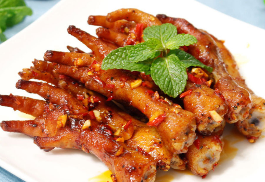 Chân gà nướng sa tế Chân gà nướng sa tế