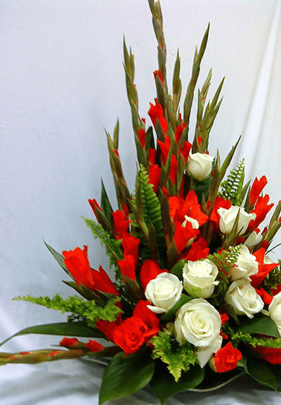 Cách cắm hoa lay ơn và hoa hồng Cách cắm hoa lay ơn và hoa hồng