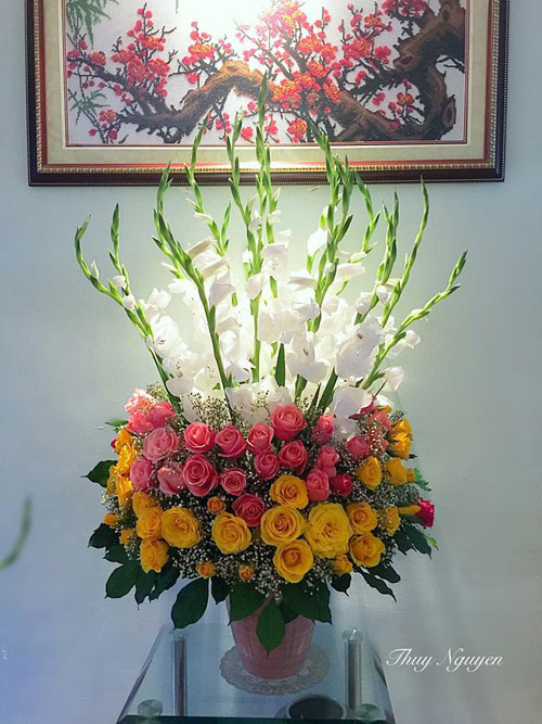 Cách cắm hoa lay ơn và hoa hồng Cách cắm hoa lay ơn và hoa hồng