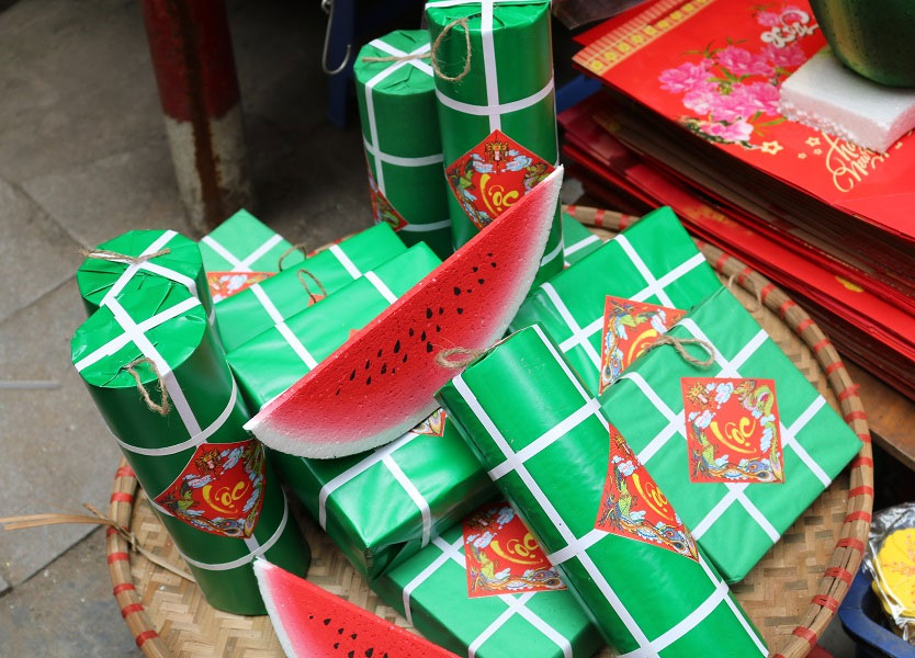Bánh chưng bánh tét bằng giấy