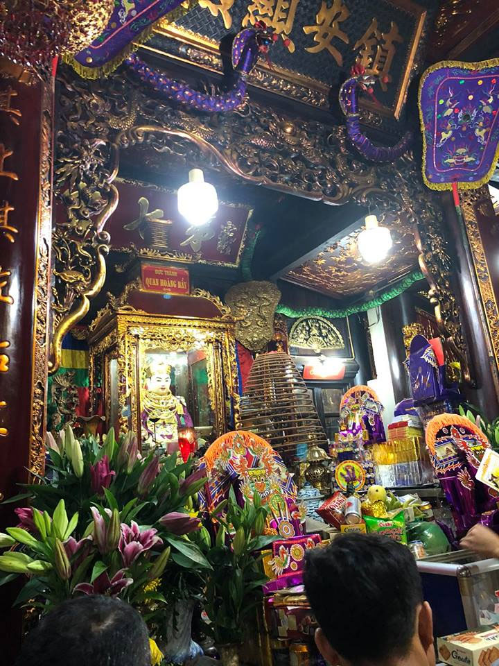 Lễ đền Ông Hoàng Bảy