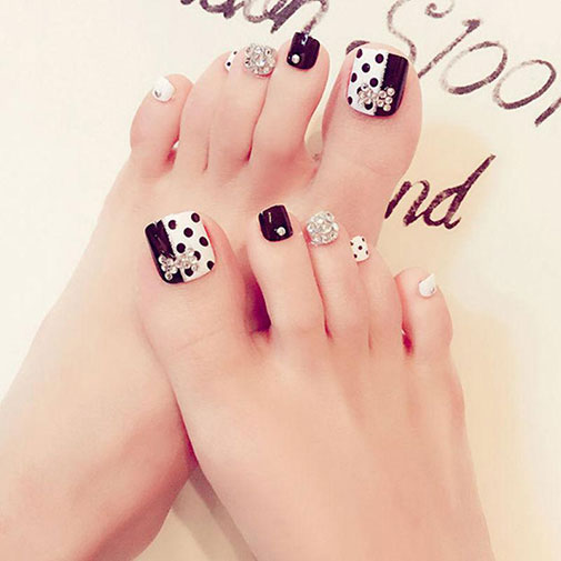 Mẫu móng chân đẹp