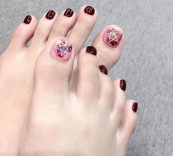 Mẫu móng chân đẹp