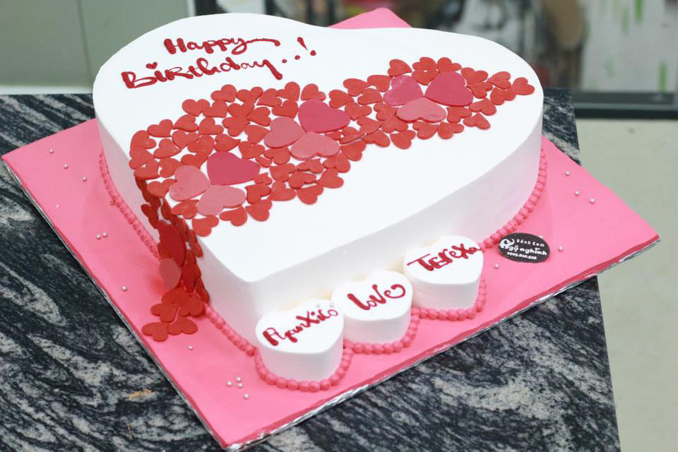 Mẫu bánh kem Valentine