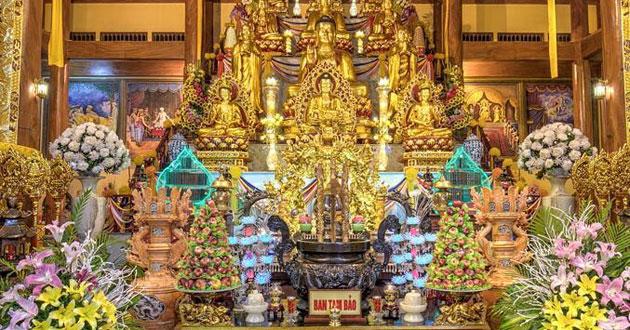 Văn khấn ban Tam Bảo ở chùa