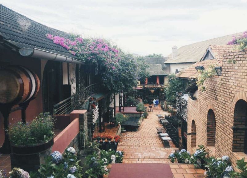 XQ sử quán Đà Lạt