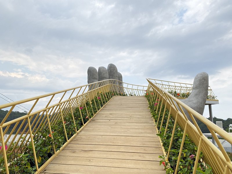 Bắc Thang Lên Hỏi Ông Trời