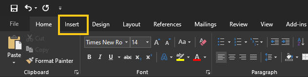 Trên file Word, bạn nhấn chọn tab Insert ở thanh công cụ Trên file Word, bạn nhấn chọn tab Insert ở thanh công cụ