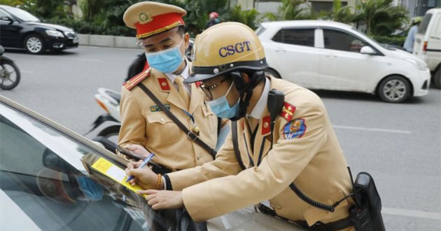 Không có bằng lái xe ô tô phạt bao nhiêu