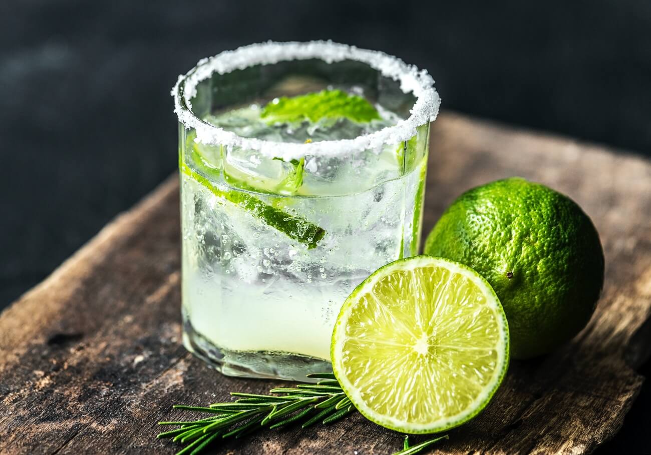 Cách làm sáng bạc bằng nước soda chanh Cách làm sáng bạc bằng nước soda chanh