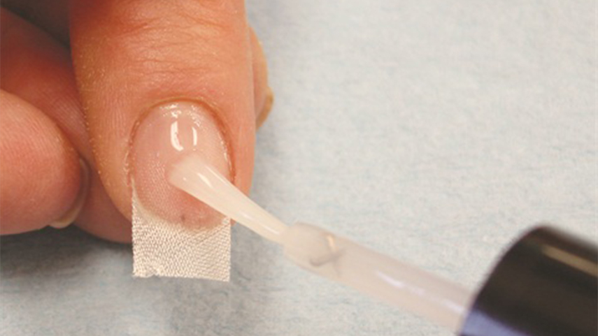 Cách gỡ móng giả úp lụa Cách gỡ móng giả úp lụa