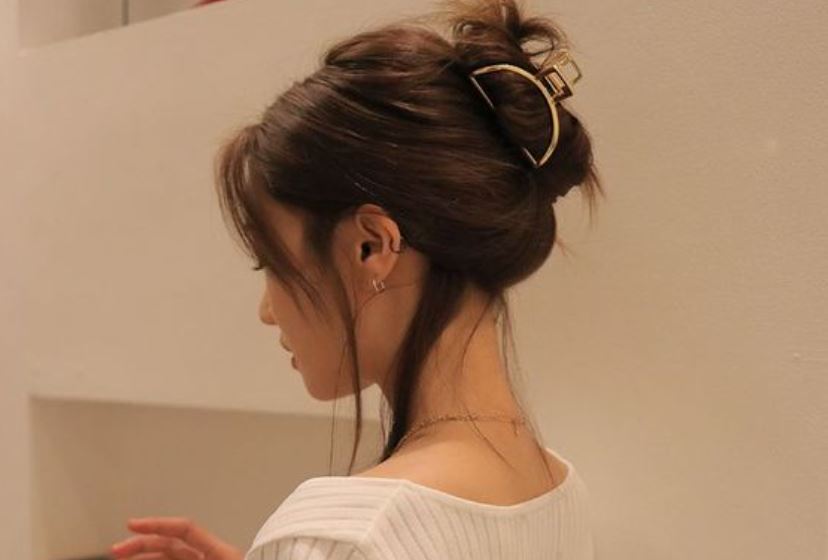 Cách kẹp tóc càng cua cho tóc layer đẹp nhất