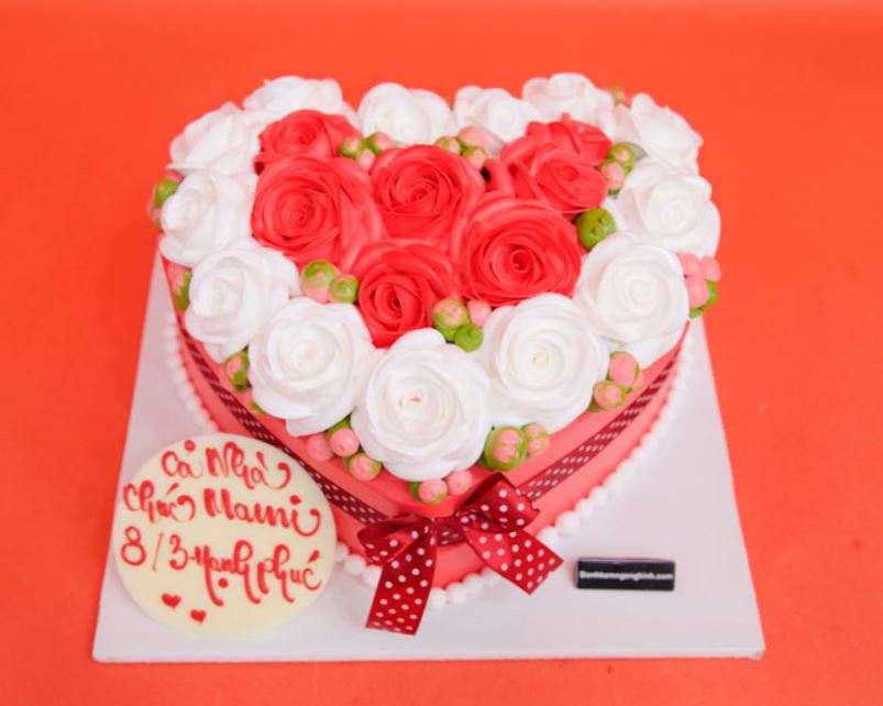 Bánh kem ngày 8/3 độc đáo