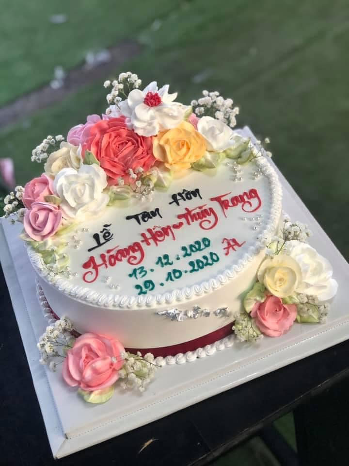 Bánh kem đám cưới