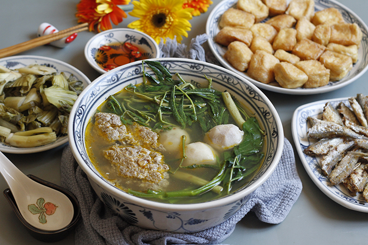 Cách nấu canh cua khoai sọ Cách nấu canh cua khoai sọ