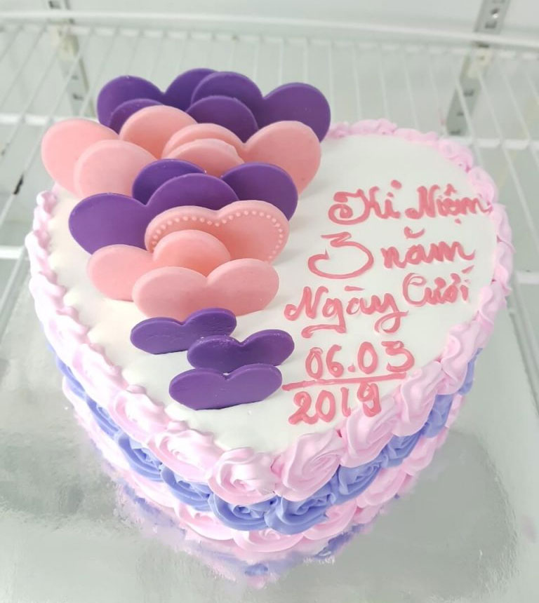 Bánh kem kỷ niệm ngày cưới Bánh kem kỷ niệm ngày cưới
