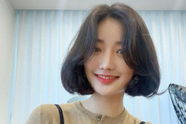 Cách cắt tóc mái bay ngắn