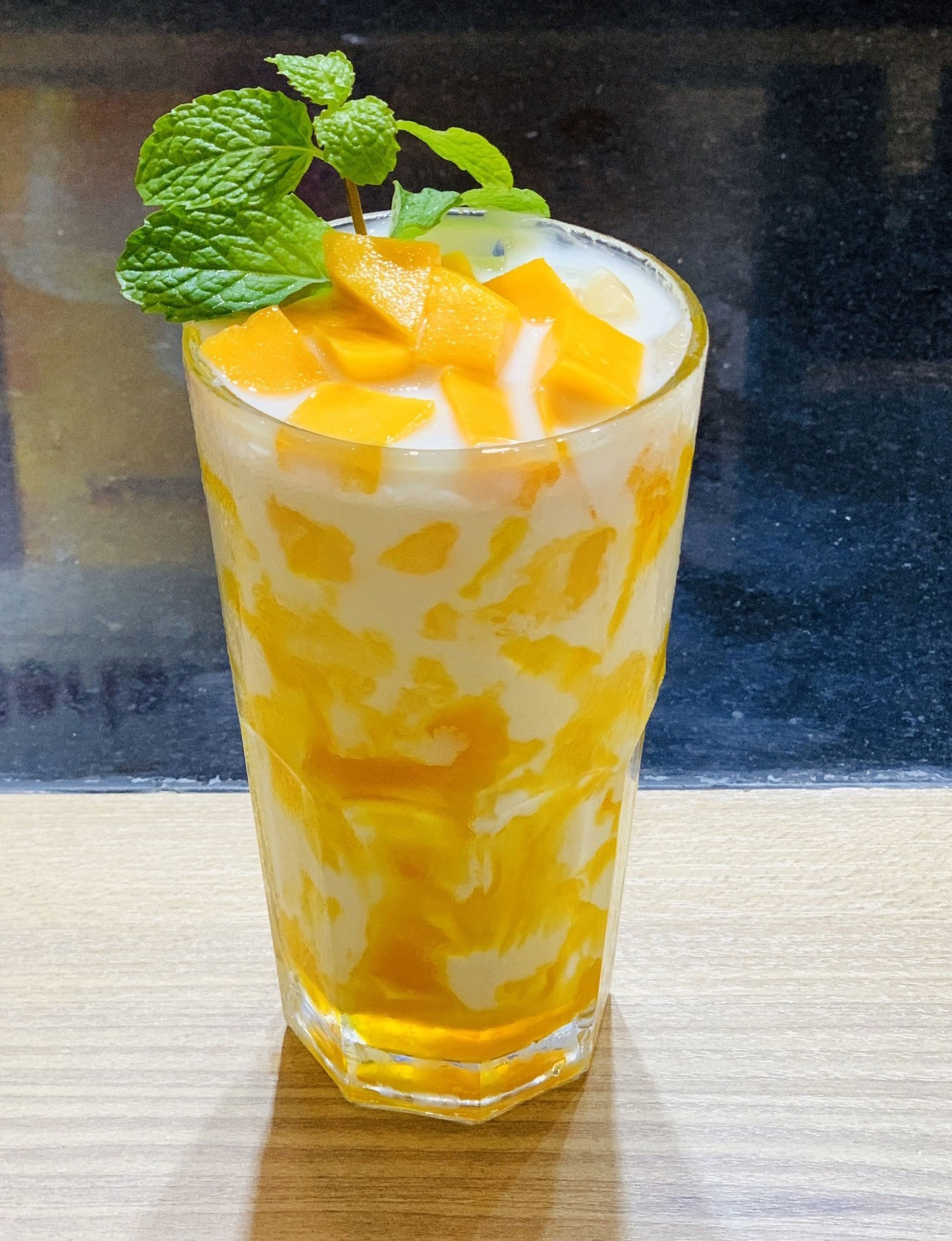 Cách làm xoài dầm sữa chua