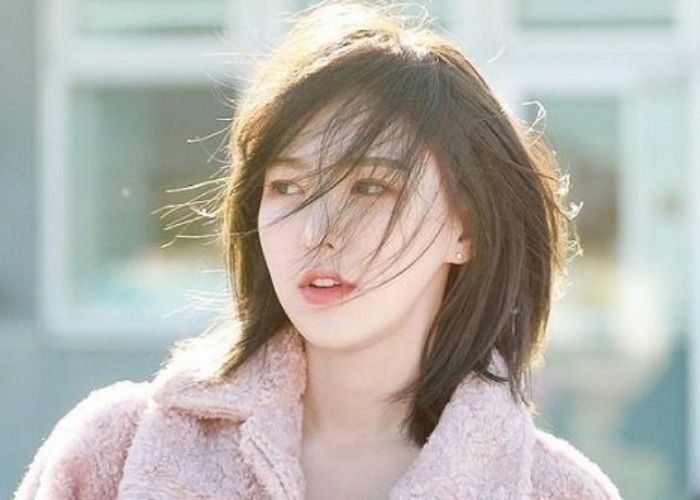 Vung tóc, nghiêng đầu Vung tóc, nghiêng đầu