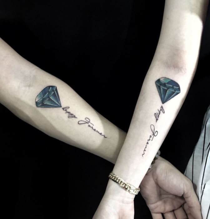 Hình xăm cặp đôi mini đẹp nhất với người yêu