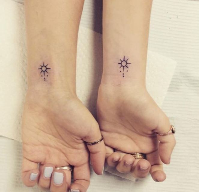 Hình xăm cặp đôi mini đẹp nhất với bạn thân