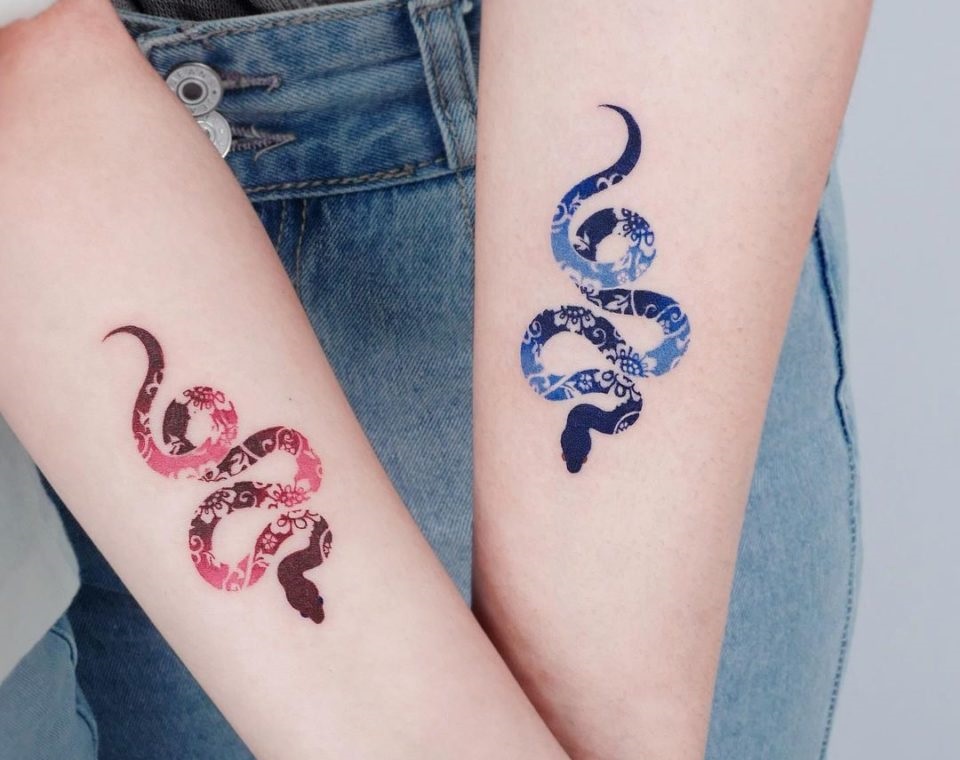 Hình xăm cặp đôi mini đẹp nhất với bạn thân