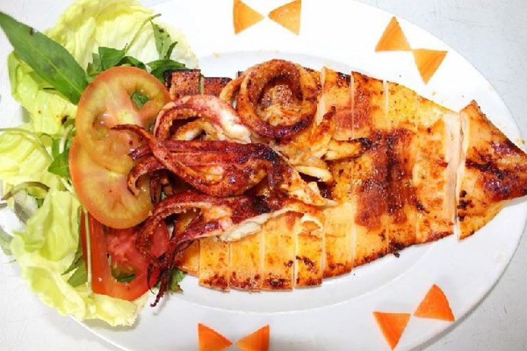 Mực 1 nắng hấp hành