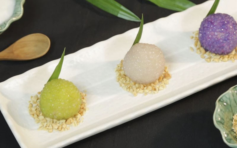 Bánh bột báng nhân đậu xanh Bánh bột báng nhân đậu xanh