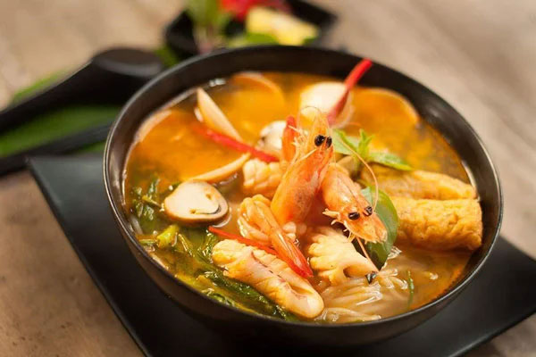 Bún Thái chuẩn vị chùa vàng