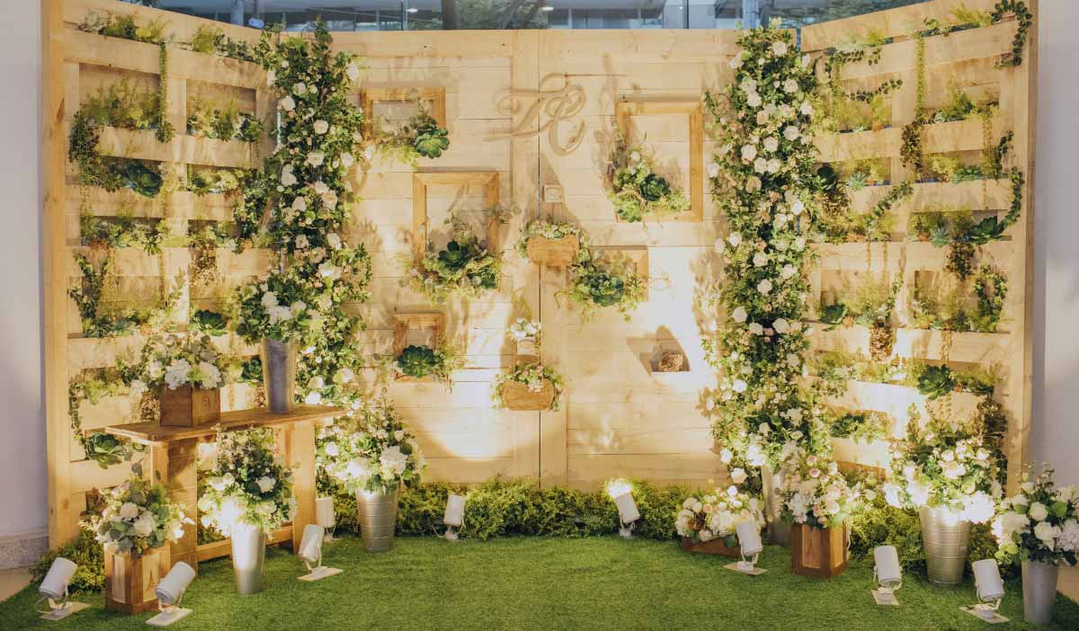 Mẫu background đám cưới đẹp 12