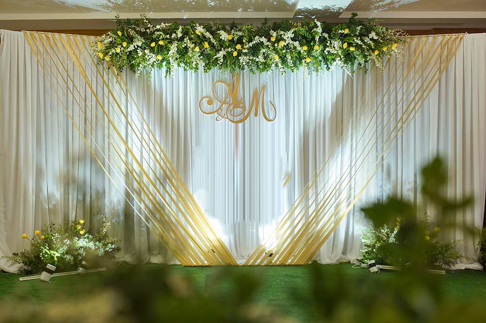 Mẫu background đám cưới đẹp 13