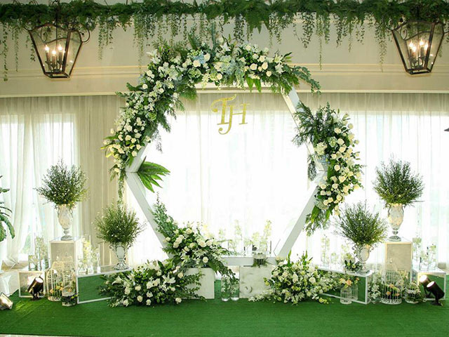 Mẫu background đám cưới đẹp 19