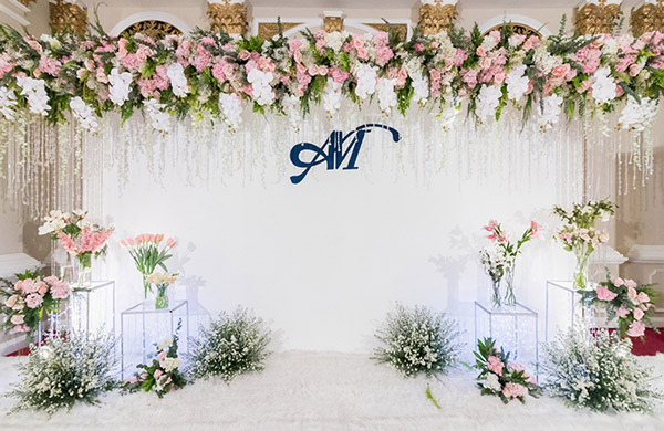 Mẫu background đám cưới đẹp 2