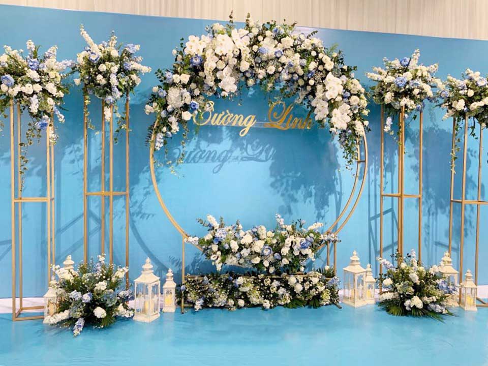 Mẫu background đám cưới đẹp 7